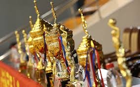 轮盘极端连号：概率事件为何被赋予意义？（当轮盘跑出极端连号：人们为何总爱为随机事件找意义？）