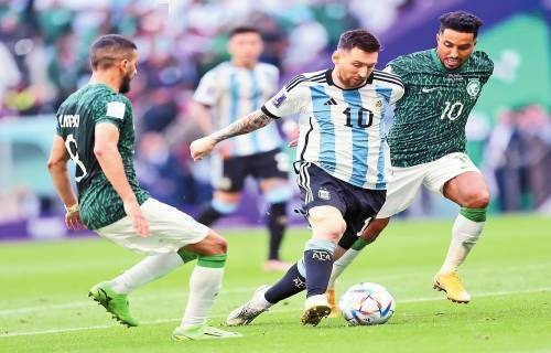 职业玩家秘籍：如何在翻牌前（Pre-flop）建立绝对优势？（资深玩家攻略：翻牌前（Pre-flop）如何确立压倒性优势？）