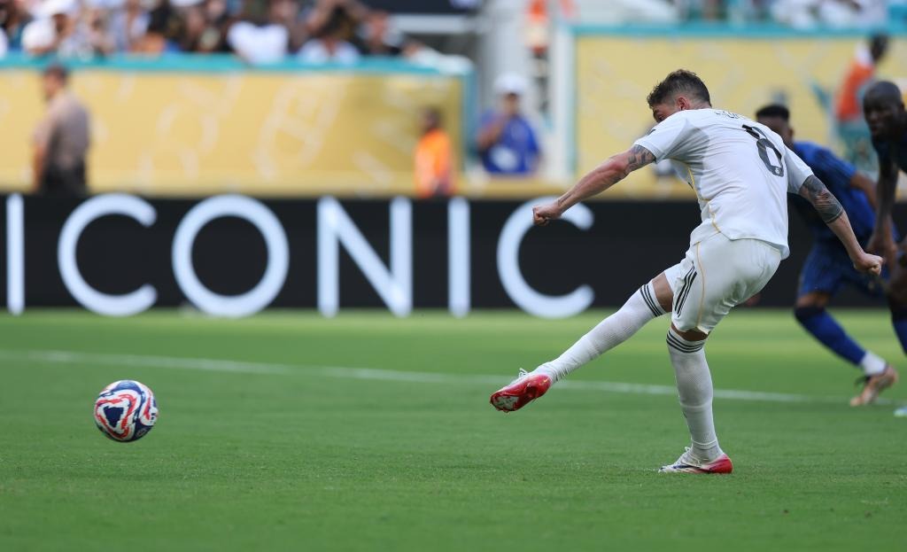 59场9球！于汉超退役转身教练，宋凯授衣背后是“最讽刺”的重用